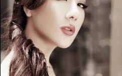 娇妻被三个黑人扒开腿猛戳的例子